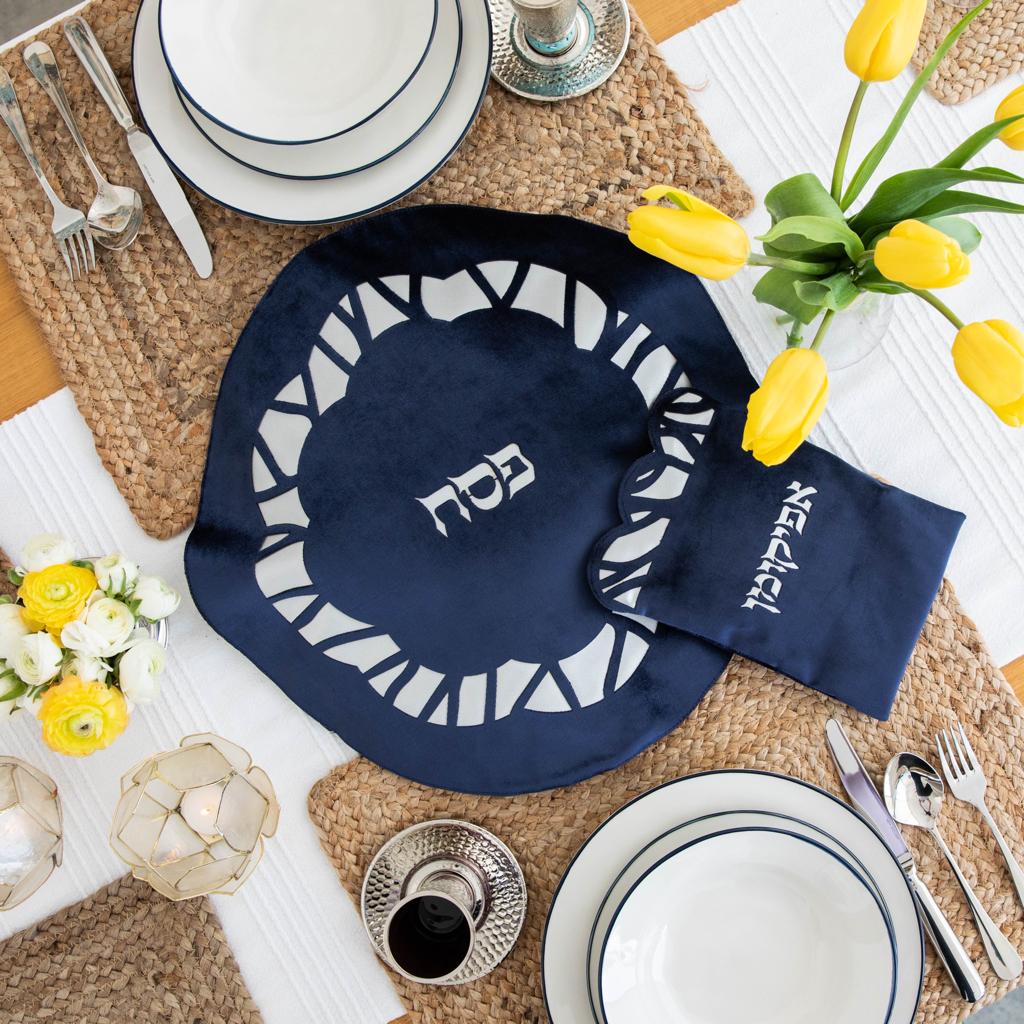 Velvet Flower Seder Set